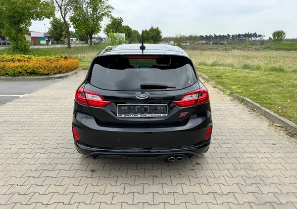 Ford Fiesta cena 74900 przebieg: 35000, rok produkcji 2020 z Śrem małe 466